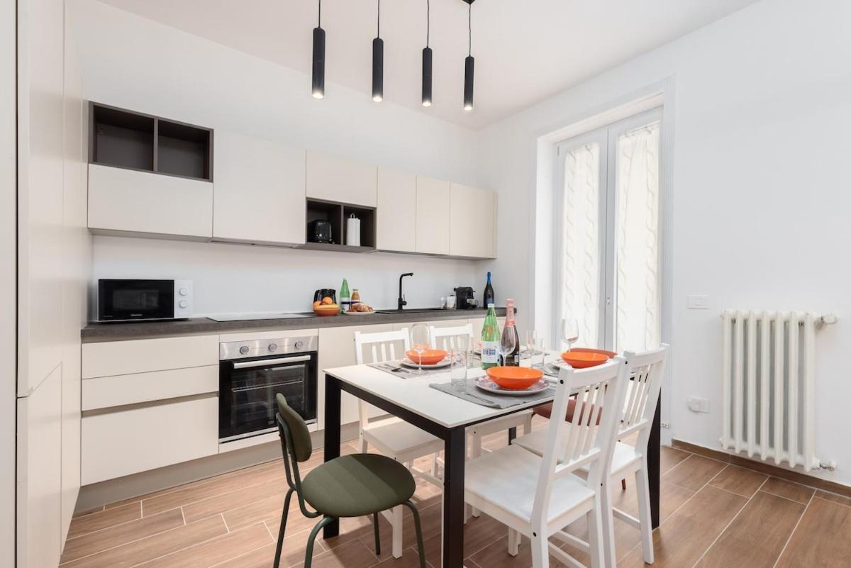 Apartment I San Siro I Steps To Metro, Ac & Free Wifi Mailand
